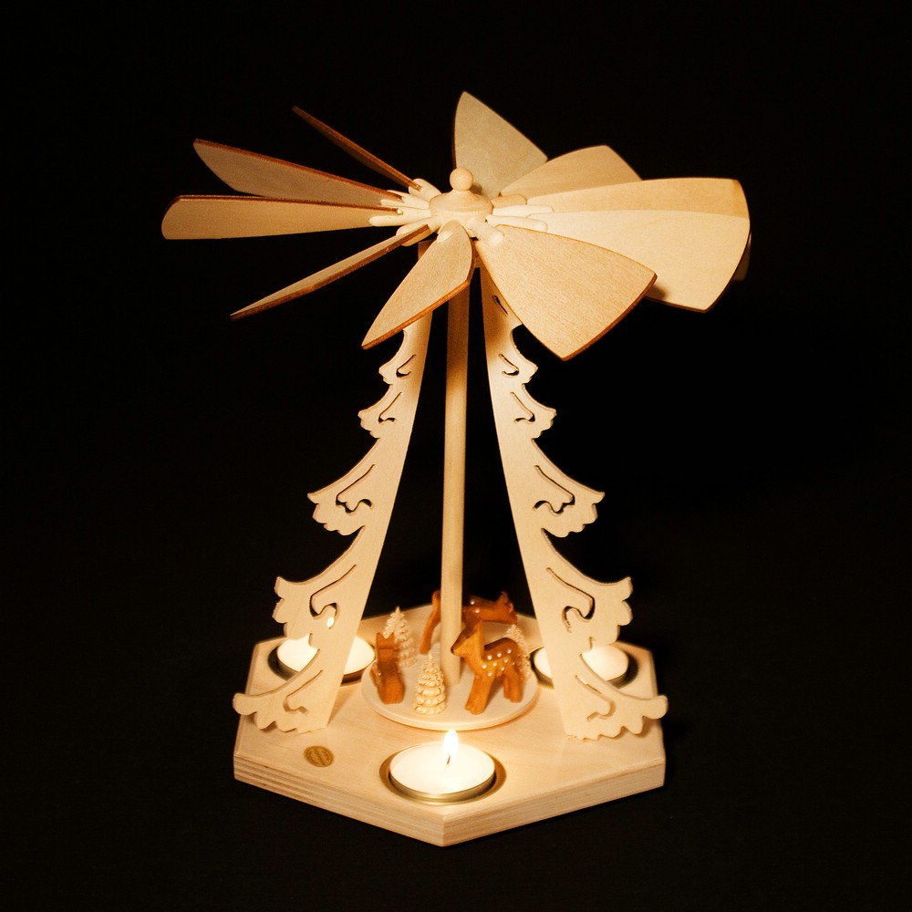 Pyramide 1-Stufig "Rehe" (verschiedene Modelle wählbar)
